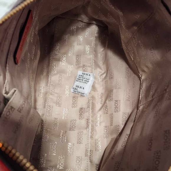 Michael Kors Bag - Picture 4 of 7